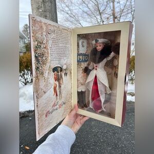 Vintage 1995 Holiday Memories Barbie - Hallmark Special Edition - ORIGINAL BOX